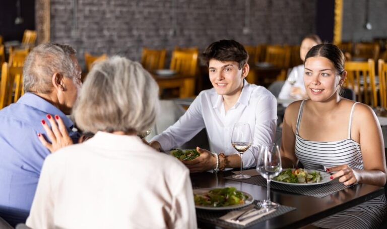 Restauracja jako neutralna przestrzeń na ważne rodzinne rozmowy